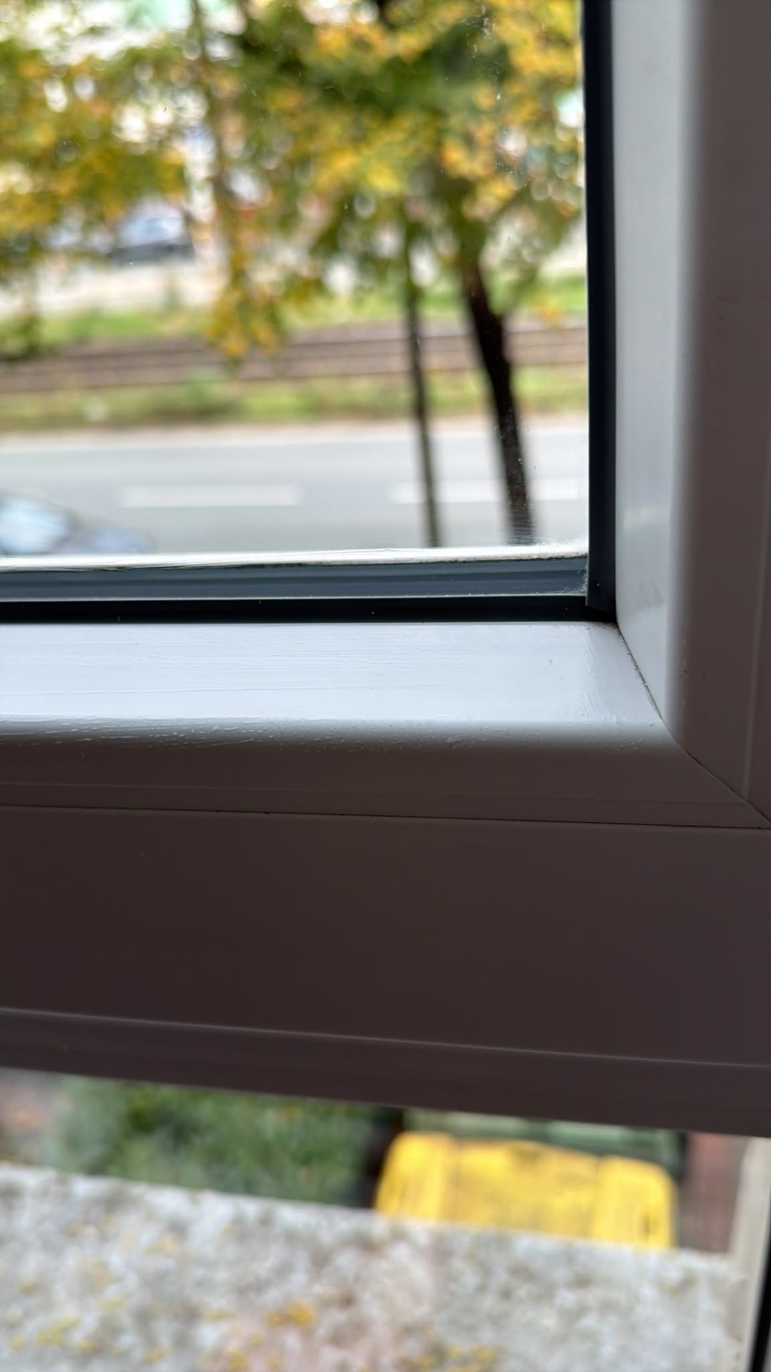Fensterrahmen – streifenfrei gepflegt – nachher