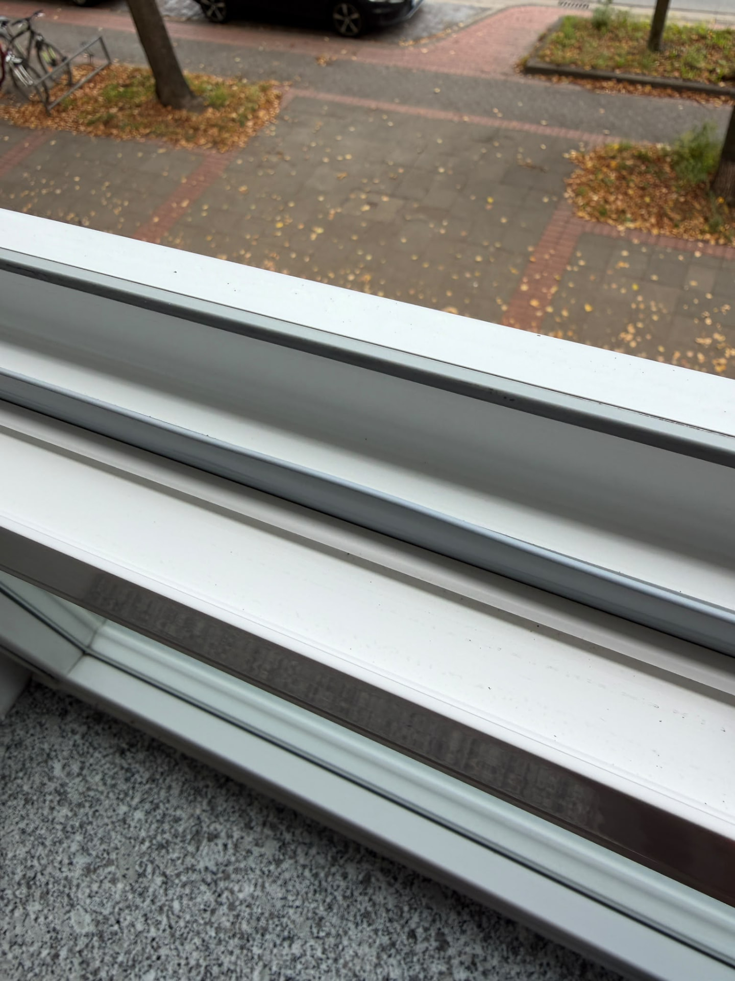 Fensterführung – Schienen frei von Schmutz – nachher